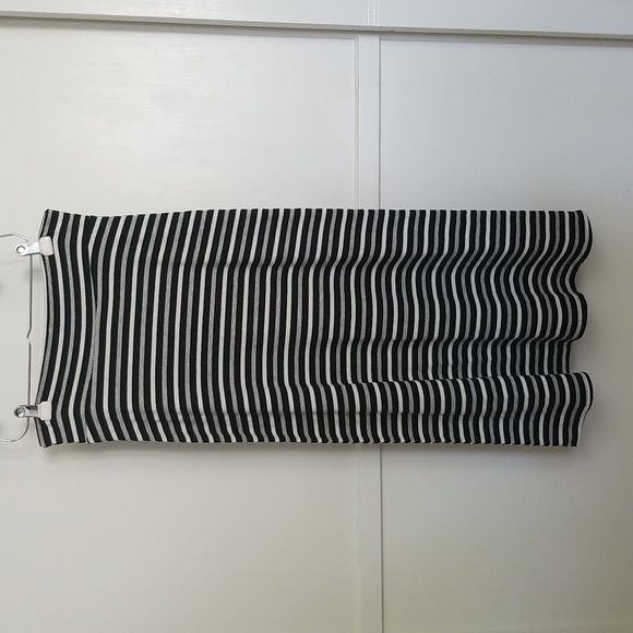 Double Take Dresses & Skirts - Black, White & Gray Striped Maxi Skirt GUC